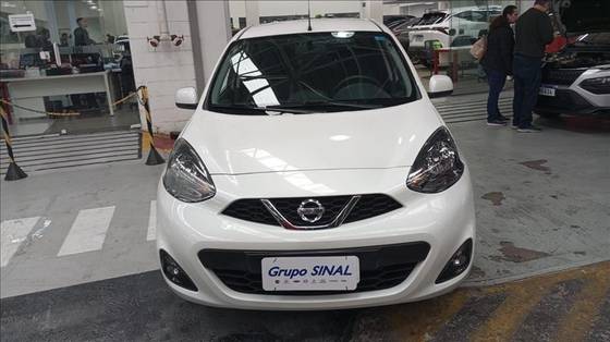 NISSAN MARCH 1.6 SL 16V FLEXSTART 4P XTRONIC